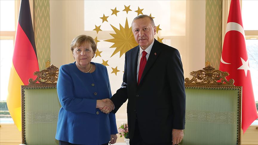 Erdoğan - Merkel görüş tazeledi 