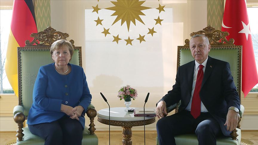 Erdoğan ile Merkel görüştü