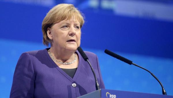 Merkel’in partisinde kriz