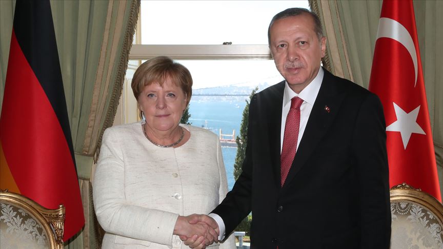 Erdoğan&#039;dan Merkel&#039;e taziye
