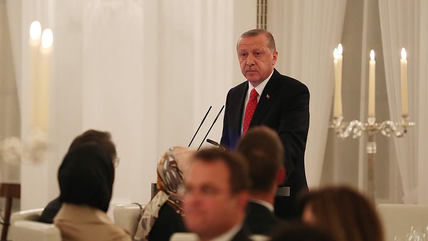Erdoğan: PKK Almanya&#039;da elini konulunu sallayarak dolaşıyor