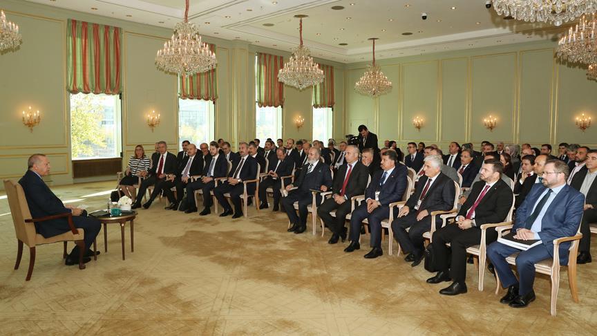 Erdoğan, Berlin’de Türk kuruluşlarıyla görüştü