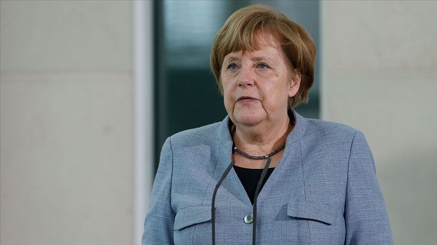 Merkel: Brexit&#039;i anlaşmalı yapacağız