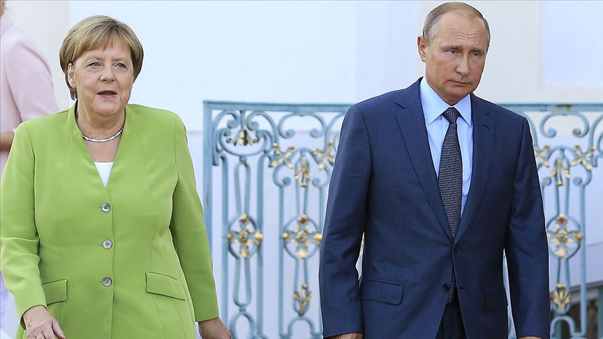 Merkel ile Putin istişaresi
