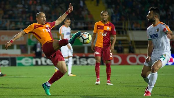 Galatasaray Alanya&#039;dan lider dönüyor