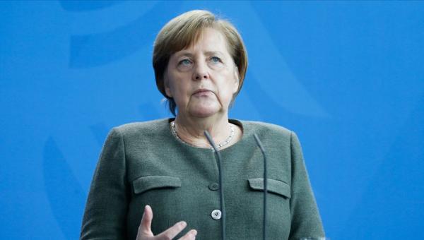 Merkel: İngiltere&#039;ye net öneriler